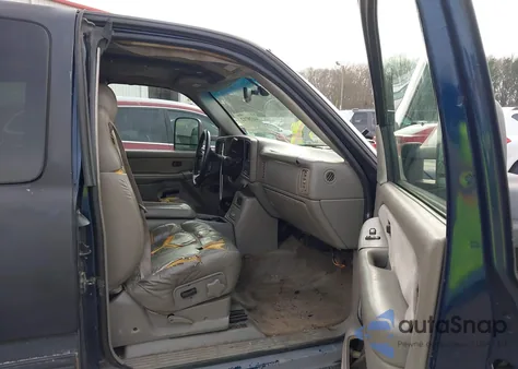 2000 Chevrolet Silverado 1500 Ls from USA, damaged, VIN 1GCEK19TXYE320461